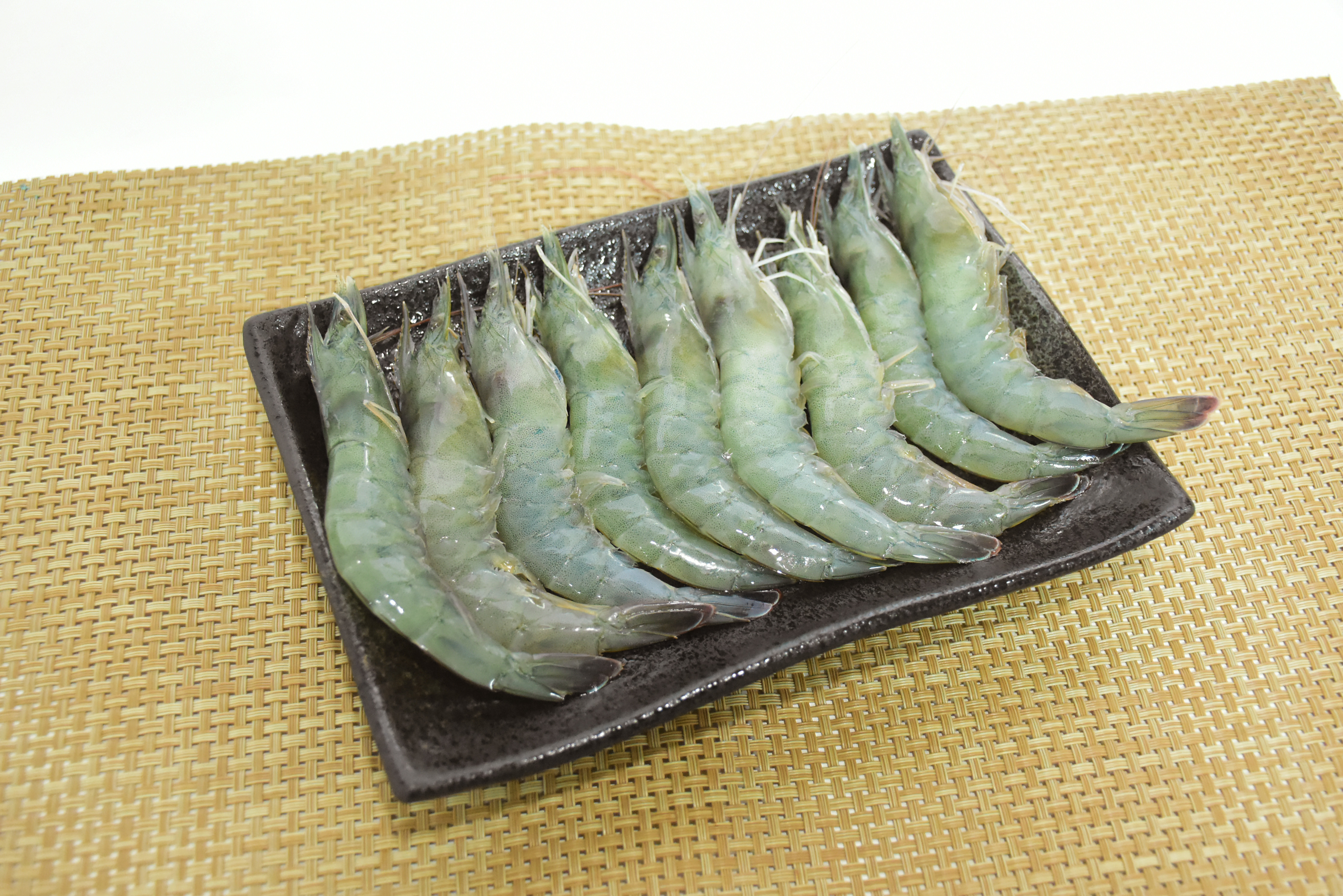 【綠良水產】30尾斤晶鑽白蝦300g(14-16尾)